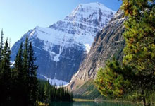 韦德体育官网：[网球]连赢十局 张帅组合轻松晋级.